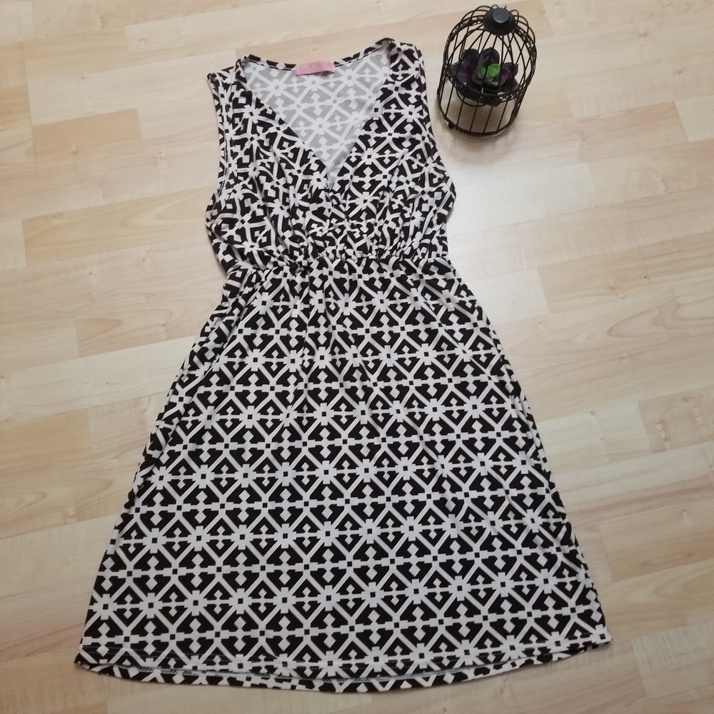 Dress White and Black mini Skirt Size S